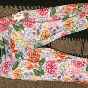 NWT Lularoe Jade XL workout capris